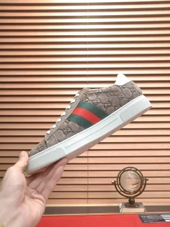 GUCCI Sneakers & Trainers Suede (Brown-Red-Green-White) EU38-45 B10202606031375109