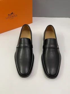 Alternative view of HERMES Flats & Loafers Leather (Black) EU38-46 D30202606031382169