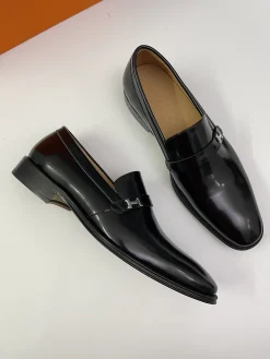 HERMES Flats & Loafers Leather (Black) EU38-46 D30202606031383169