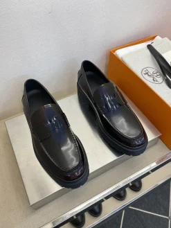 Alternative view of HERMES Flats & Loafers Leather (Black) EU39-44 D20202606031386169