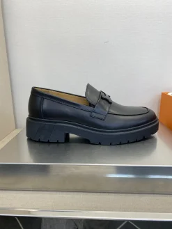 HERMES Flats & Loafers Leather (Black) EU39-44 D20202606031387169