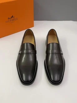 Alternative view of HERMES Flats & Loafers Leather (Brown) EU38-46 D30202606031381169