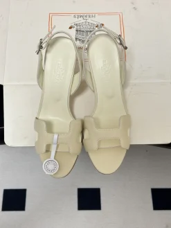 Alternative view of HERMES Pumps & Heels Leather (Cream) EU35-39 C10202606031417129