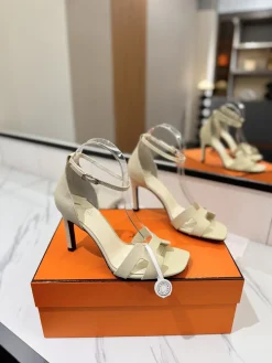 HERMES Pumps & Heels Leather (Cream) EU35-40 C00202606031410129