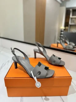 HERMES Pumps & Heels Leather (Gray) EU35-40 B90202606031402129