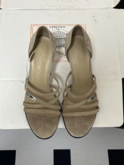 Alternative view of HERMES Pumps & Heels Suede (Beige) EU35-39 C40202606031419139
