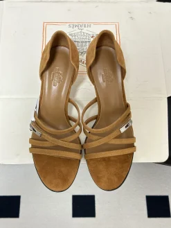 Alternative view of HERMES Pumps & Heels Suede (Brown) EU35-39 C40202606031421139