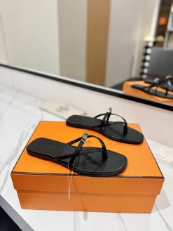 Alternative view of HERMES Sandals & Mules Leather (Black) EU35-40 B60202606031445119