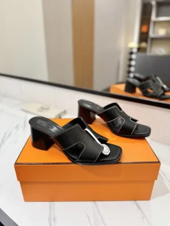 Alternative view of HERMES Sandals & Mules Leather (Black) EU35-40 B80202606031446129