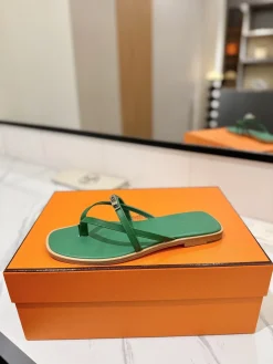 HERMES Sandals & Mules Leather (Green) EU35-40 B60202606031432119