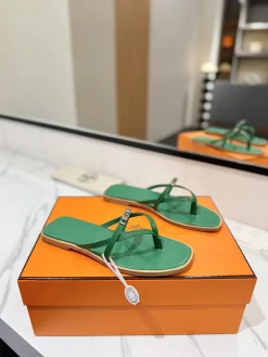 Alternative view of HERMES Sandals & Mules Leather (Green) EU35-40 B60202606031432119