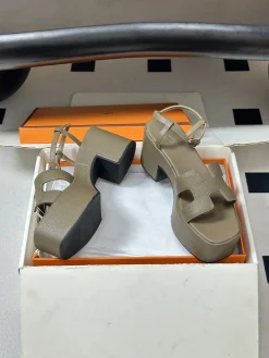 Alternative view of HERMES Sandals & Mules Leather (Taupe) EU35-39 C70202606031447149