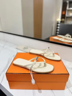 Alternative view of HERMES Sandals & Mules Leather (White) EU35-40 B60202606031433119