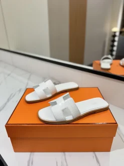 Alternative view of HERMES Slides & Slippers Crocodile Leather (White-Brown) EU35-40 B0020260603327299