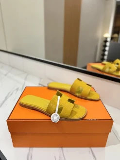 HERMES Slides & Slippers Crocodile Leather (Yellow) EU35-40 B0020260603152699