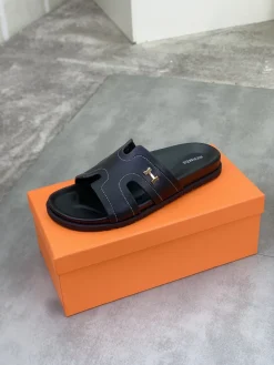 HERMES Slides & Slippers Leather (Black) EU39-45 A5020260603154289