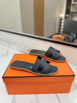 HERMES Slides & Slippers Leather (Blue-Brown) EU35-40 B0020260603154899