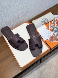 Alternative view of HERMES Slides & Slippers Leather (Brown-Black) EU35-43 B0020260603156099