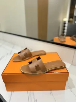 Alternative view of HERMES Slides & Slippers Leather (Brown) EU35-40 B0020260603155299