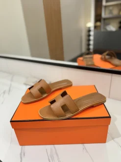 Alternative view of HERMES Slides & Slippers Leather (Brown) EU35-40 B0020260603155399
