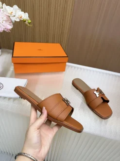 HERMES Slides & Slippers Leather (Brown) EU35-43 A5020260603155589
