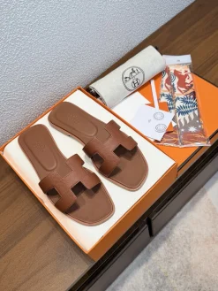 Alternative view of HERMES Slides & Slippers Leather (Brown) EU35-43 B0020260603155799