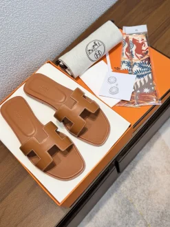 Alternative view of HERMES Slides & Slippers Leather (Brown) EU35-43 B0020260603155899