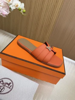 HERMES Slides & Slippers Leather (Orange) EU35-43 A5020260603157989