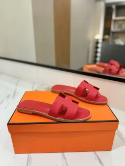 HERMES Slides & Slippers Leather (Red) EU35-40 B0020260603158299