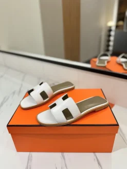 Alternative view of HERMES Slides & Slippers Leather (White-Brown) EU35-40 B0020260603159199