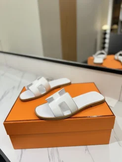 Alternative view of HERMES Slides & Slippers Leather (White) EU35-40 B0020260603151999