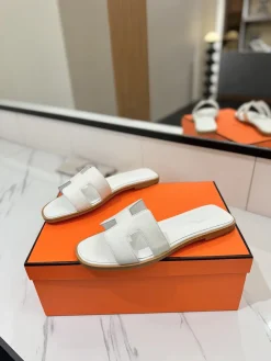 Alternative view of HERMES Slides & Slippers Leather (White) EU35-40 B0020260603159099