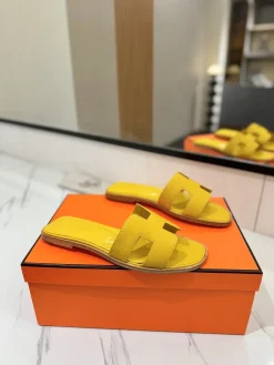 HERMES Slides & Slippers Leather (Yellow) EU35-40 B0020260603159499