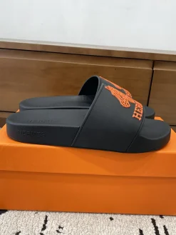 HERMES Slides & Slippers Rubber (Black-Orange) EU39-46 A0020260603325269