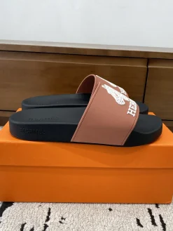 HERMES Slides & Slippers Rubber (Black-Pink-White) EU39-46 A0020260603325069