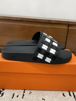 HERMES Slides & Slippers Rubber (Black-White) EU39-46 A0020260603329669
