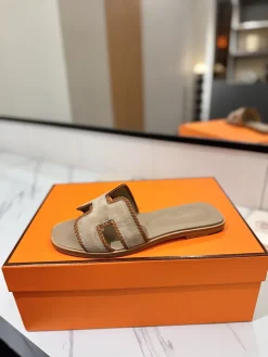 HERMES Slides & Slippers Suede (Beige-Brown) EU35-40 B60202606031610119
