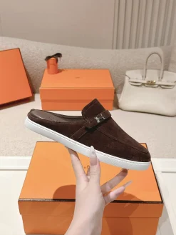 HERMES Slides & Slippers Suede (Brown-White) EU35-45 B51202606031623119