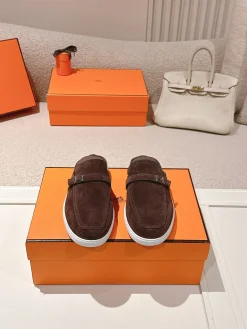 Alternative view of HERMES Slides & Slippers Suede (Brown-White) EU35-45 B51202606031623119