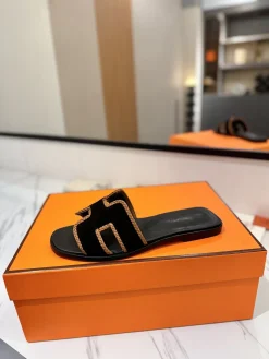 HERMES Slides & Slippers Suede-Leather (Black-Brown) EU35-40 B60202606031614119