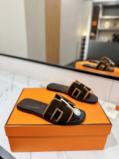 Alternative view of HERMES Slides & Slippers Suede-Leather (Brown-Tan) EU35-40 B60202606031622119