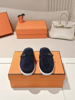 Alternative view of HERMES Slides & Slippers Suede (Navy-White) EU35-45 B51202606031632119