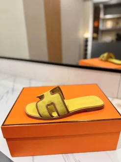 HERMES Slides & Slippers Suede (Yellow-Brown) EU35-40 B60202606031638119