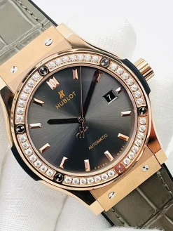 HUBLOT Classic Fusion Automatic 415NX1112VRMXM16 (Black-Grey Dial) 42mm HB B200202606040101689