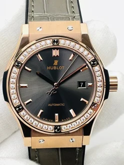 Alternative view of HUBLOT Classic Fusion Automatic 415NX1112VRMXM16 (Black-Grey Dial) 42mm HB B200202606040101689