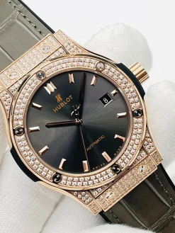 HUBLOT Classic Fusion Automatic 415NX1112VRMXM16 (Black-Grey Dial) 42mm HB B300202606040097719