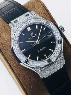 Alternative view of HUBLOT Classic Fusion Automatic (Black Dial) 28mm HB A800202606040439579