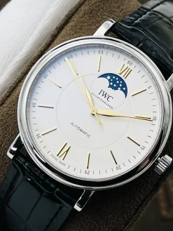Alternative view of IWC Portofino Automatic (White Dial) 40mm A500202606040384489