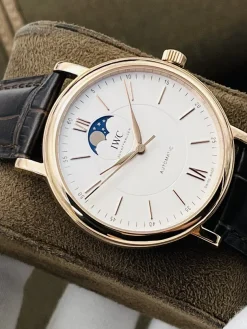 Alternative view of IWC Portofino Automatic (White Dial) 40mm A550202606040383509