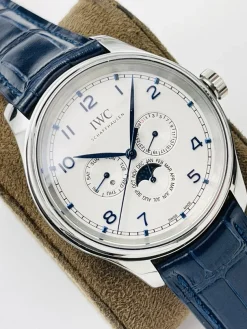 Alternative view of IWC Portuguese Automatic (White Dial) 40mm A650202606040269539
